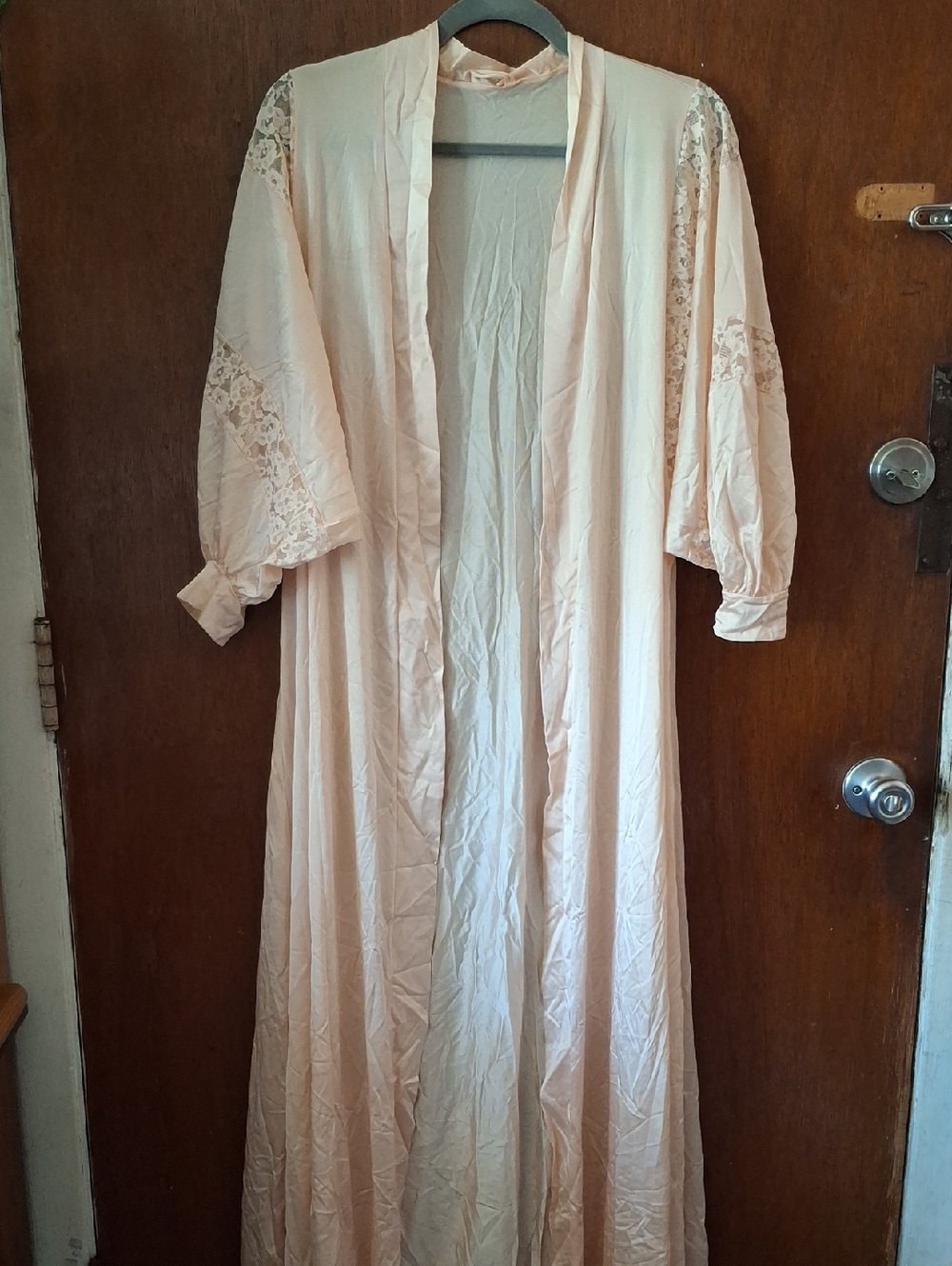 Olga Blush Pink Long Lace-Trim Robe Bat Wings Sz S Satin Boudoir Retro Vintage
